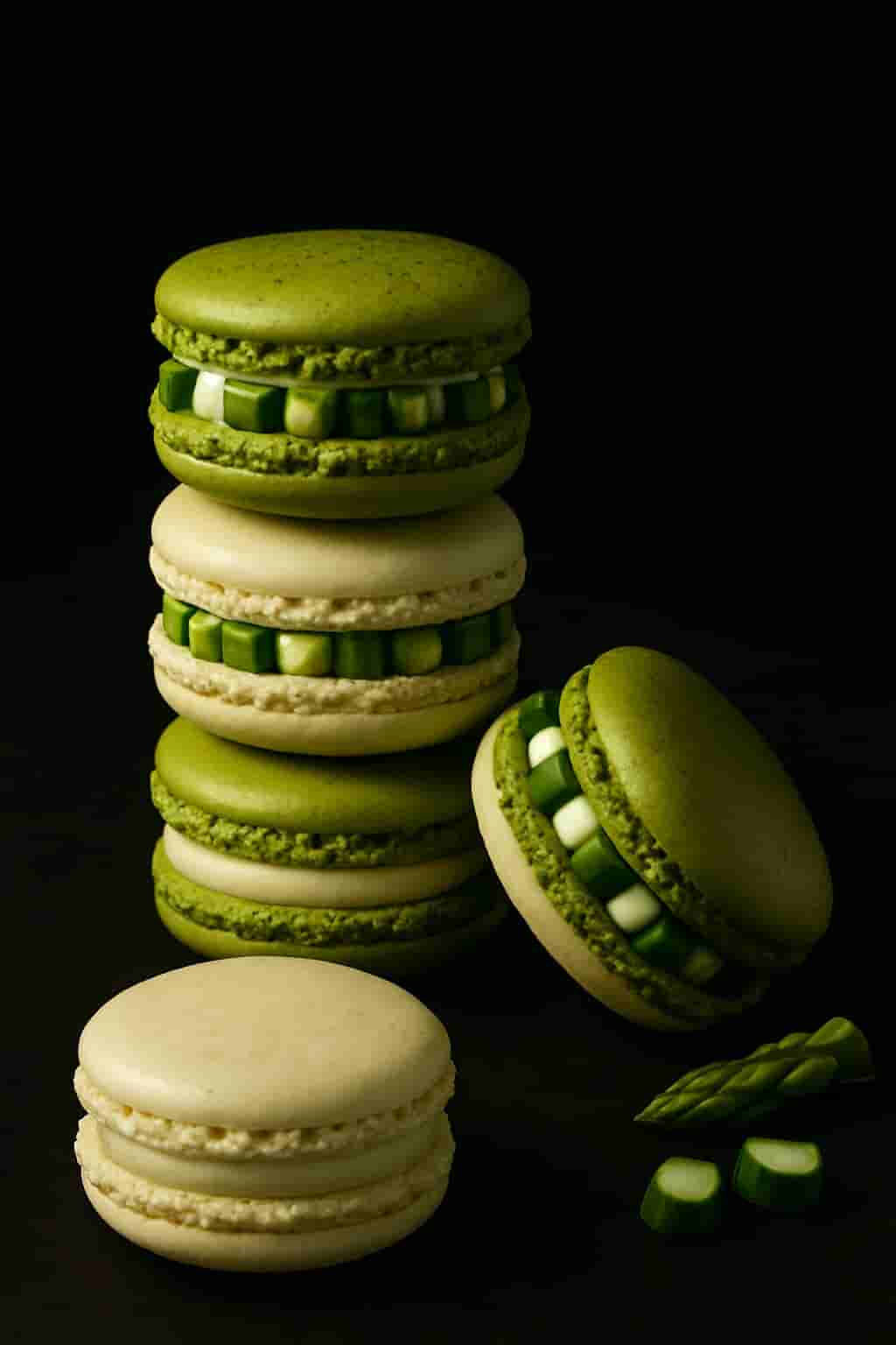Category image for Hazelnut Oil and Green Asparagus Macarons