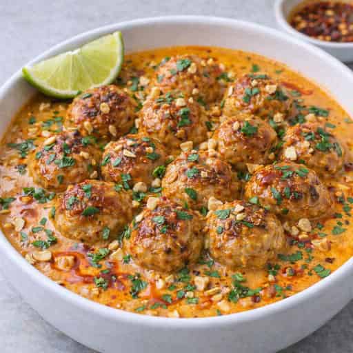 Creamy Coconut Sriracha Chicken Meatballs