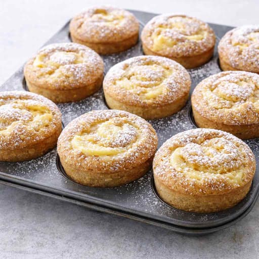 Vanilla Custard Cream Cake image