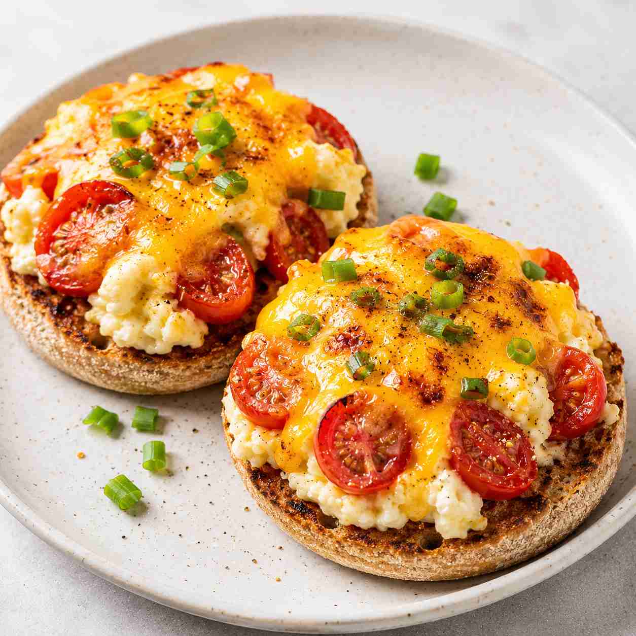 Eggs and Tomato Breakfast Melts